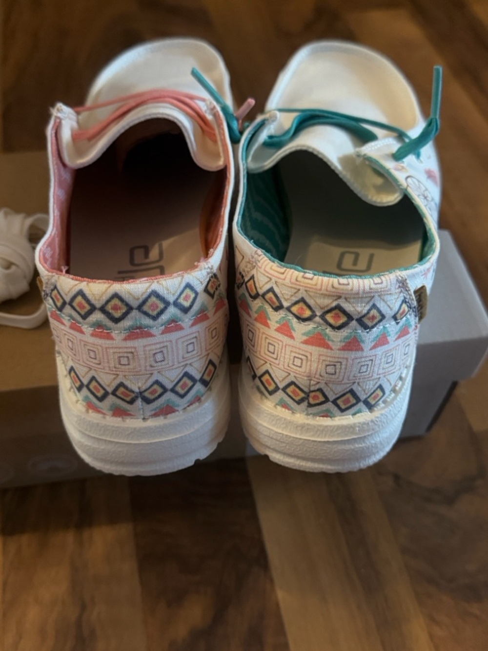 Hey Dude Wendy Doodle Star White Flats - Picture 9 of 14
